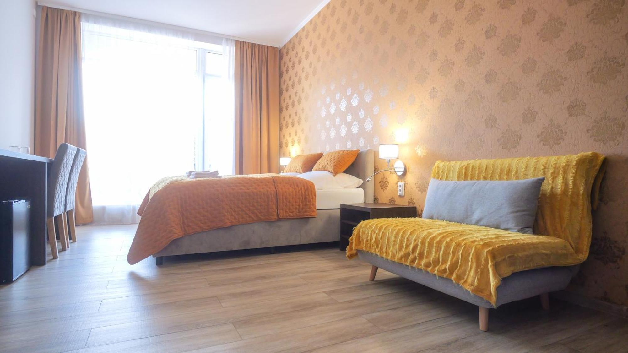 Premium City Centre Bedrooms Прешов Экстерьер фото